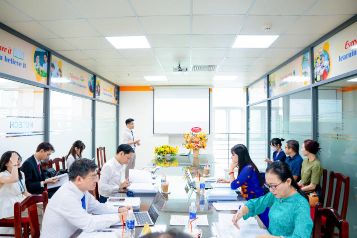 Nhiều nghiên cứu mới lạ được trình bày trong buổi bảo vệ luận văn/đề án tốt nghiệp Thạc sĩ ngành Marketing 53