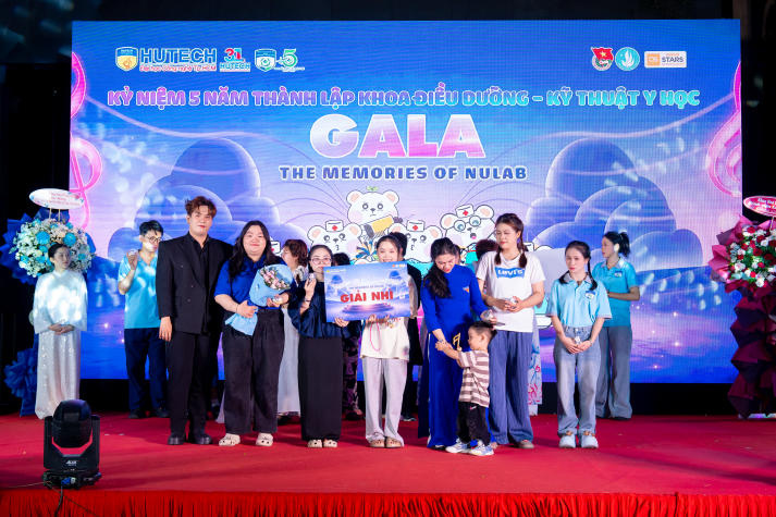 [Video] Sinh viên Khoa Điều dưỡng - Kỹ thuật y học “cháy” hết mình tại HUTECH’s Health Festival 2026 205