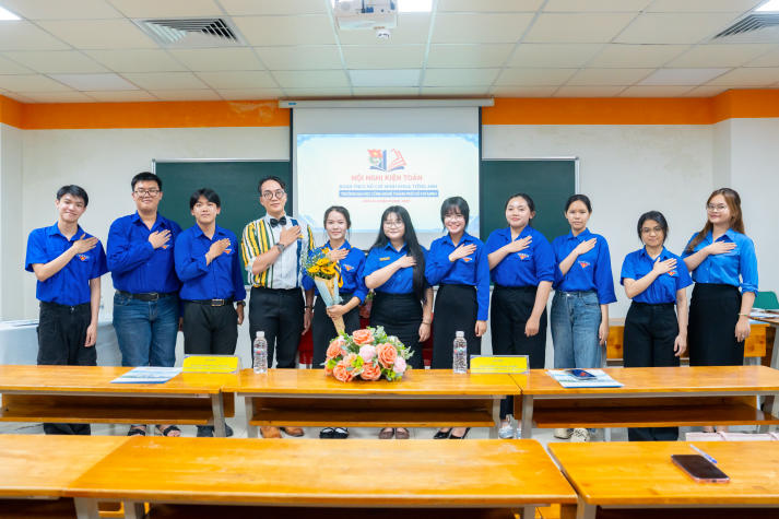 Đoàn Khoa Tiếng Anh kiện toàn nhân sự, tiếp sức cho nhiệm kỳ 2025-2027 56