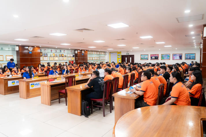 HUTECH khai giảng Lớp phát triển Đoàn viên, bồi dưỡng lý tưởng cho thế hệ trẻ 33