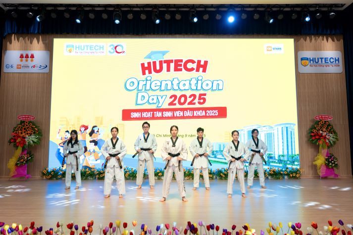 Khởi động thanh xuân: CLB - Đội - Nhóm HUTECH sẵn sàng chào đón tân binh nhập hội 174