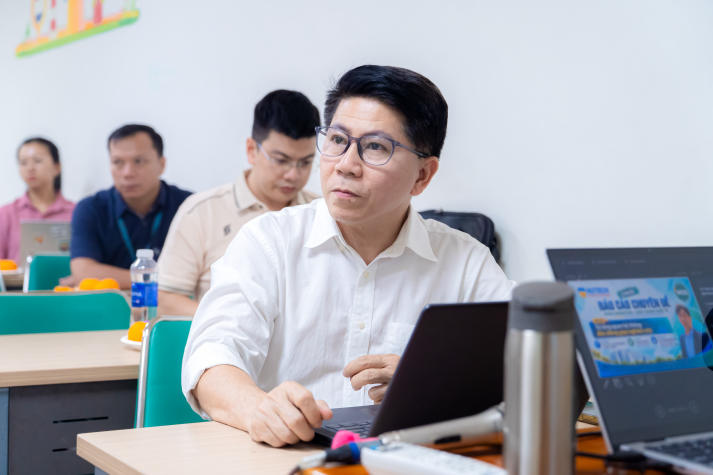 Giải mã khoảng trống nghiên cứu, nâng cao tư duy học thuật cùng giảng viên Khoa Marketing - Kinh doanh quốc tế 17