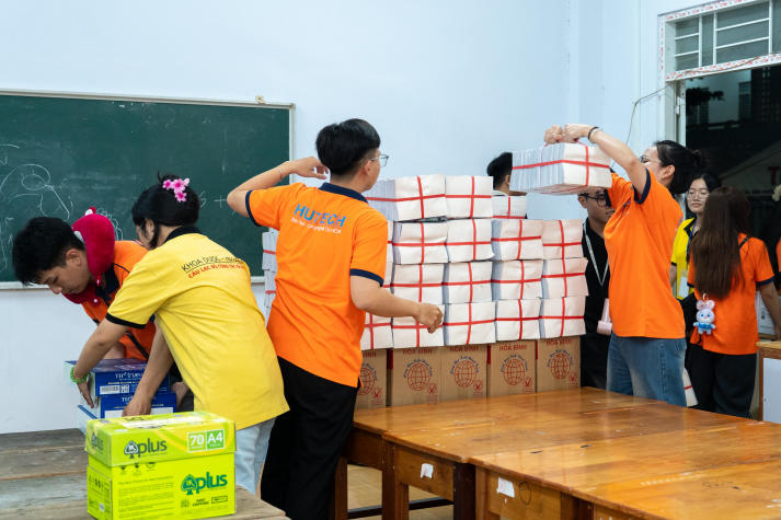 Sinh viên Khoa Dược HUTECH lan tỏa yêu thương, tiếp sức ước mơ học sinh tại An Giang 33
