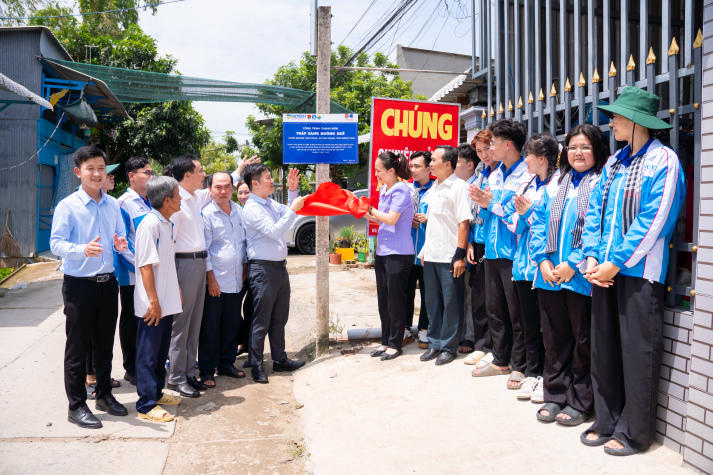 Mùa hè xanh HUTECH 2025 mặt trận Đồng Tháp: Hành trình trưởng thành, gắn kết và lan tỏa yêu thương 43