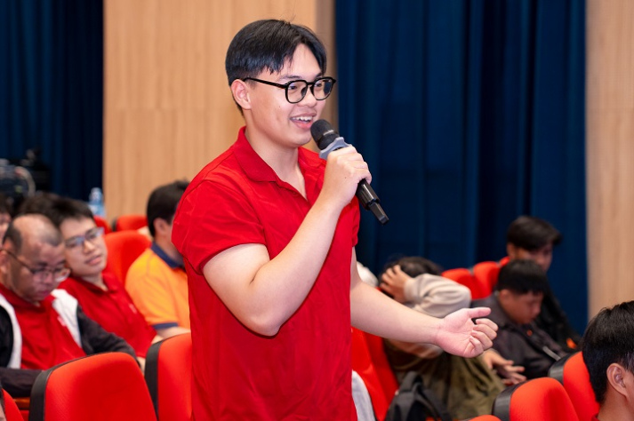 [Video] CEO Ford Phú Mỹ “mở hộp” bí kíp chinh phục nhà tuyển dụng cho sinh viên HUTECH 54