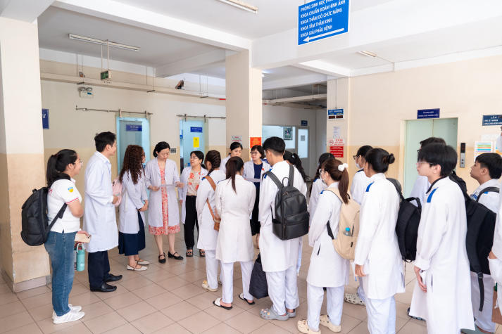 Sinh viên Điều dưỡng - Kỹ thuật y học sẵn sàng bước vào học kỳ bệnh viện 111
