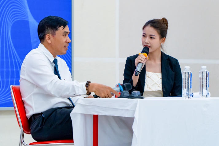 Sinh viên Quan hệ công chúng HUTECH giao lưu cùng chuyên gia về câu chuyện PR 46