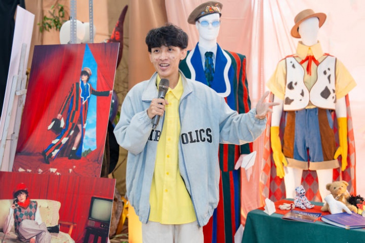 [Video] Đem bọ cánh cứng và người vô gia cư vào đồ án tốt nghiệp, 02 sinh viên ngành Thiết kế thời trang HUTECH “cán đích” thủ khoa và á khoa 129