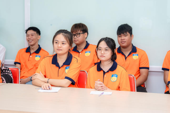 [Video] Sinh viên HUTECH tìm hiểu nghệ thuật phục vụ và văn hóa lưu trú truyền thống Nhật Bản 41