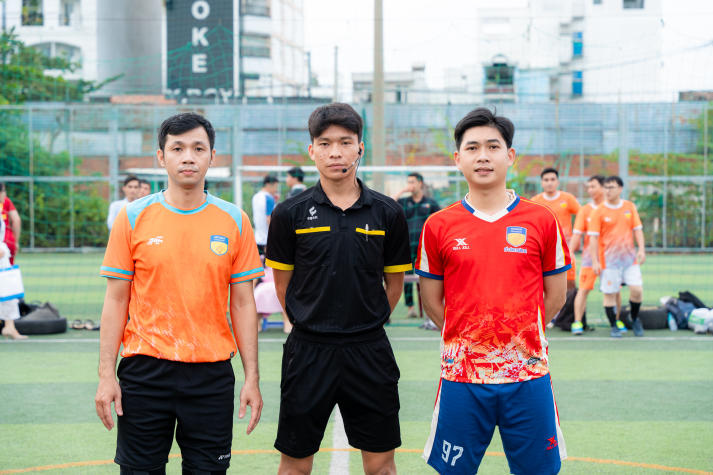 [Hội thao CB-GV-NV HUTECH 2025]: VPT-VPHĐT-P.NS-TT.KĐ-ĐBCL-B.TTr-TT.IT đăng quang ngôi vương Bóng đá nam 78