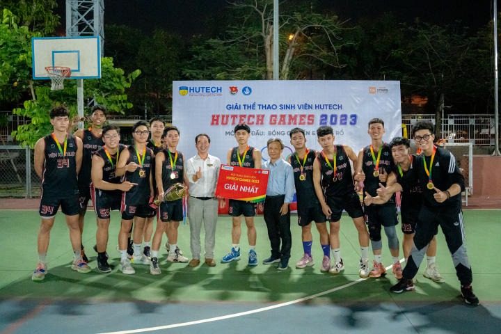 Nhìn lại những điểm nhấn ấn tượng của SV Viện Kỹ thuật HUTECH [HUTECH GAME 2023] 46