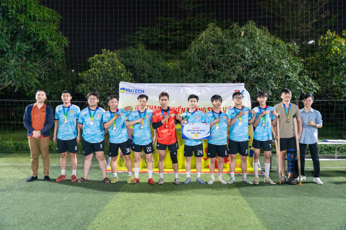 [Ảnh] Bế mạc Hội thao sinh viên Khoa Xây dựng và Viện Khoa học Ứng dụng: Lan tỏa sức trẻ, khép lại mùa giải sôi nổi 35