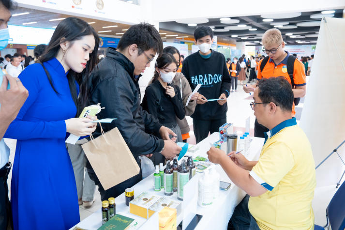 Đến ngày hội rinh việc xịn: Hàng trăm cơ hội việc làm dành cho sinh viên Viện Khoa học Ứng dụng vào 07/6 tới 41