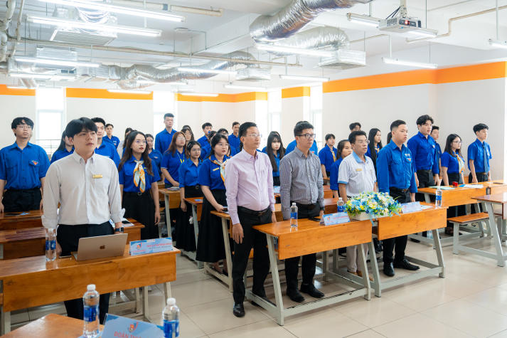 Đoàn Khoa Tài chính - Thương mại vững bước nhiệm kỳ mới với tinh thần “Đoàn kết - Tiên phong - Khát vọng - Hoài bão” 13