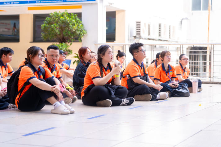 [Ảnh] Nâng tầm thủ lĩnh trẻ Khoa KHXH&QHCC cùng “CATALYST 5T” 14