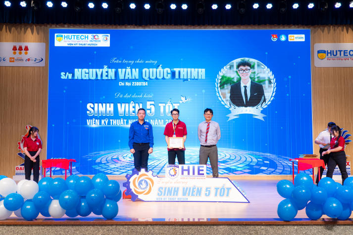 Sinh viên Viện Kỹ thuật bứt phá thành tích, sẵn sàng chinh phục năm học mới 30