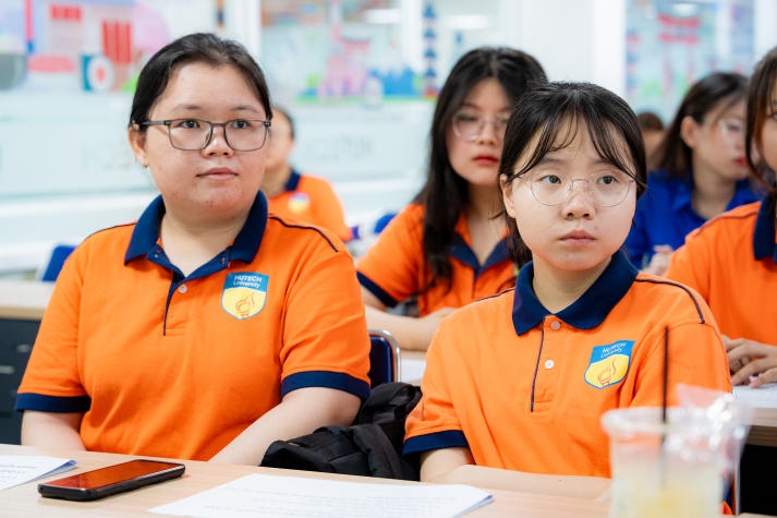 Sinh viên Khoa Nhật Bản học HUTECH nắm bắt kỹ năng tổ chức sự kiện 52