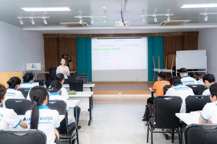 HUTECH PharmaCom Tour: Trải nghiệm thực tế - Bước đệm nghề nghiệp cho sinh viên ngành Dược 27