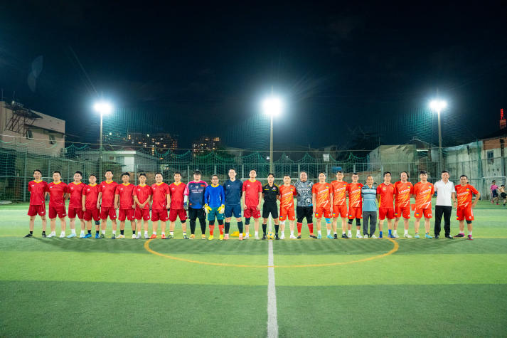 [Hội thao CB-GV-NV HUTECH 2025] Nảy lửa vòng Tứ kết bóng đá nam, 04 cái tên xuất sắc lộ diện vào Bán kết 102