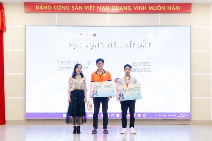 Gala “Xuân sắc màu” và Lễ bế mạc Hội thao sinh viên 2024: rộn ràng mừng xuân, tôn vinh tài năng Khoa Dược 258