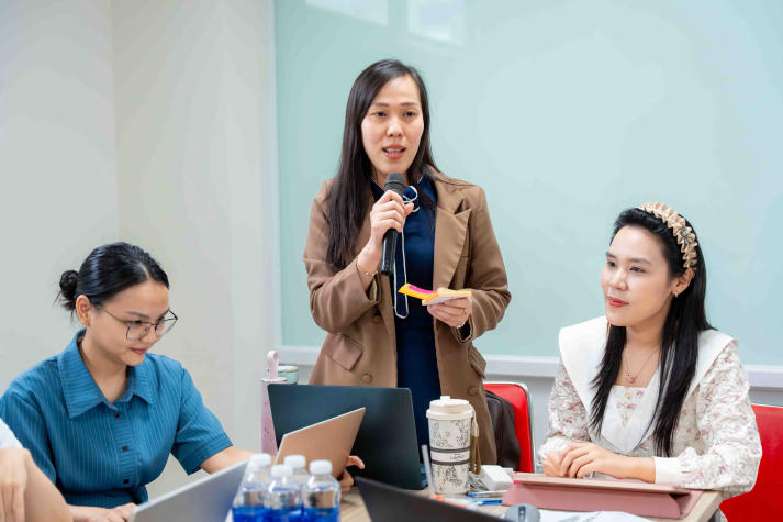 VJIT nâng cao năng lực giảng dạy cho giảng viên qua tập huấn học phần “Tư duy thiết kế dự án” 88