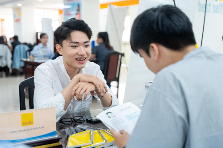 Phỏng vấn trực tiếp cùng doanh nghiệp, HUTECH-ers mở rộng cơ hội việc làm ngay từ giảng đường 29