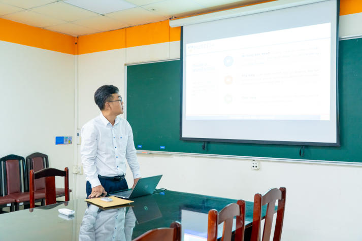 Nhiều đề tài tối ưu hóa vận hành và giám sát hệ thống điện thực tiễn tại buổi bảo vệ luận văn/đề án Thạc sĩ ngành Kỹ thuật điện 30