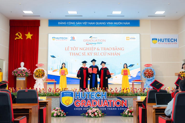 Hoa khôi Sinh viên Thế giới 2019 Nguyễn Thị Thanh Khoa dự định sẽ học tiếp thạc sĩ tại HUTECH 211