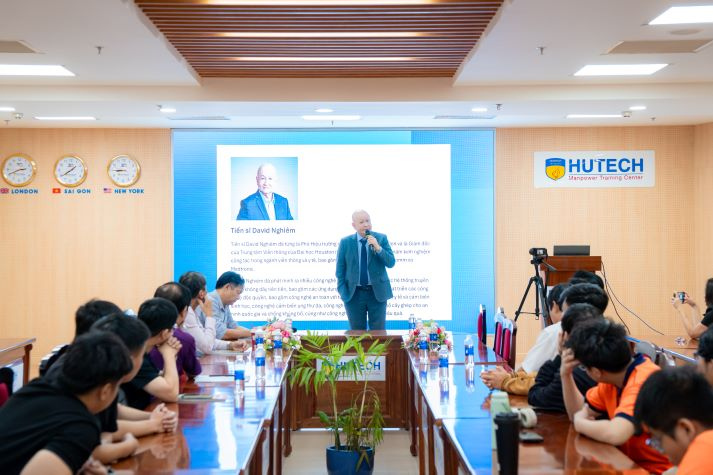 Sinh viên Viện Kỹ thuật trang bị góc nhìn mới về công nghệ ăng-ten và đổi mới sáng tạo 30