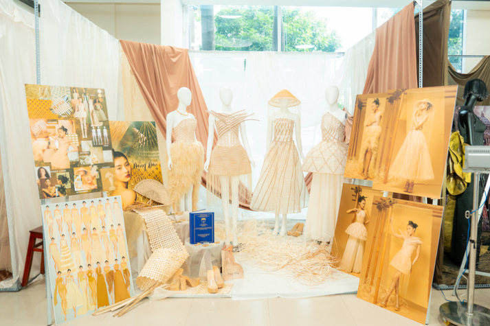 [Video] Sinh viên Thiết kế thời trang thổi hồn chất liệu truyền thống vào đồ án tốt nghiệp 55