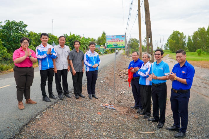 Chiến dịch Mùa hè xanh HUTECH 2024 tại mặt trận tỉnh khép lại thành công rực rỡ 116