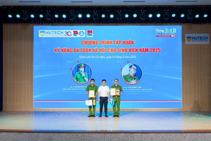Hành trình cống hiến và trưởng thành - Tuổi trẻ HUTECH khởi động Tháng Thanh niên 2025 100