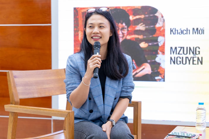 Sinh viên ngành Thiết kế đồ họa HUTECH tìm hiểu về tính mỹ thuật trong ngành Công nghệ sáng tạo 24