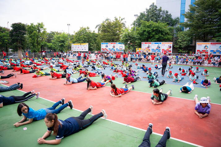 [Video] Sôi động, gắn kết và bùng nổ tại Hội thao Cán bộ - Giảng viên - Nhân viên HUTECH 2025 152