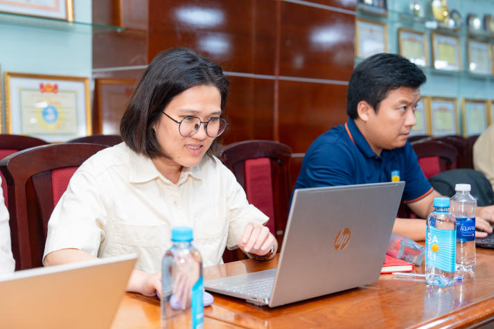 Giảng viên, học viên HUTECH trang bị thêm “trợ thủ” cho hành trình nghiên cứu trong môi trường số 40