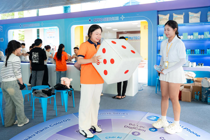 “HUTECH - Newbies Say Hi!” mở màn năm học mới với loạt trải nghiệm đa sắc 136