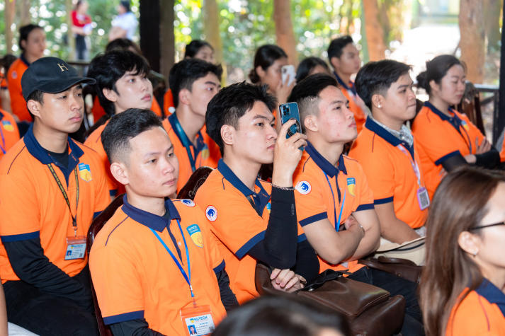 Sinh viên Quản trị dịch vụ du lịch và lữ hành HUTECH học nghề qua chuyến trải nghiệm thực tế tại Tây Ninh 90