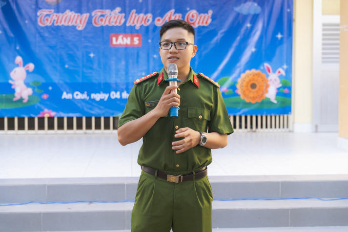 Chi bộ 17 mang “Trung thu cho em” ấm áp đến với thiếu nhi ở tỉnh Vĩnh Long 108