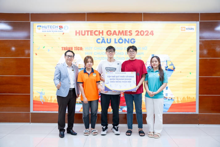 Khoa Quản trị kinh doanh vinh danh các vận động viên xuất sắc tại HUTECH Games 2024 119