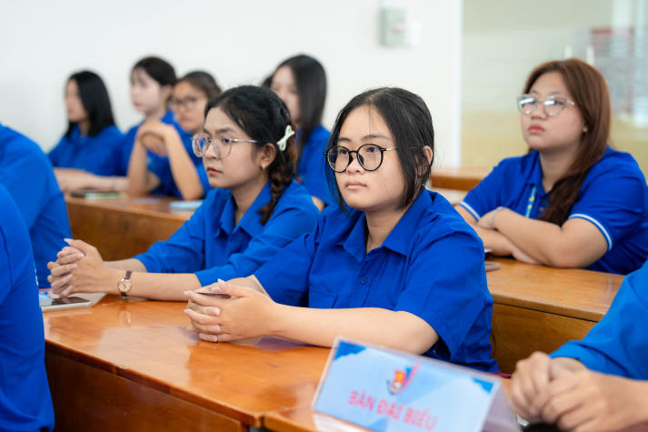 Đoàn Khoa Tài chính - Thương mại vững bước nhiệm kỳ mới với tinh thần “Đoàn kết - Tiên phong - Khát vọng - Hoài bão” 72
