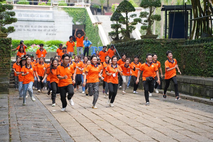 Sinh viên Viện Khoa học Ứng dụng HUTECH “bung xoã” sức trẻ qua hội trại “Sức trẻ Khoa học Ứng dụng” 57