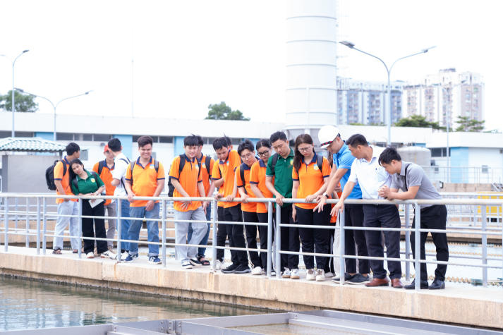 [Video] Sinh viên HUTECH học được gì từ những chuyến tham quan thực tế doanh nghiệp? 66