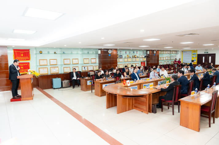 HUTECH và đối tác Nhật Bản tổ chức Hội thảo Hydro 2025: Thúc đẩy hợp tác nghiên cứu và ứng dụng trong chăm sóc sức khỏe 9