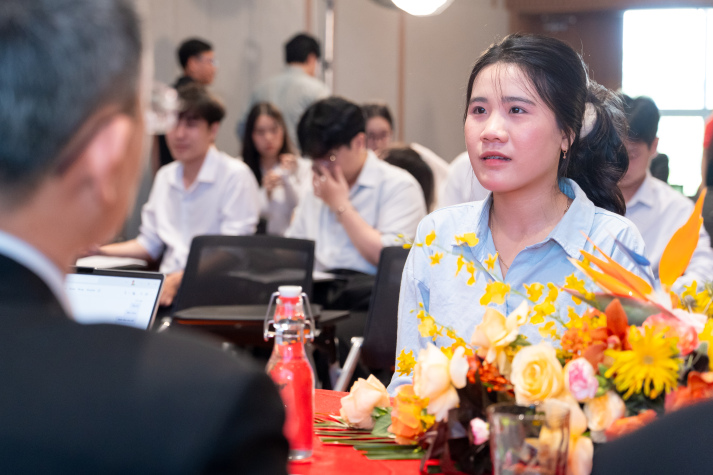 [Video] Phỏng vấn thực tập tại HDBank, sinh viên Khoa Tài chính - Thương mại sẵn sàng cho hành trình Future Banker 44