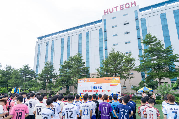 [Video] [Giải Bóng đá Sinh viên HUTECH 2025] Rộn ràng khai mạc và khởi tranh những lượt trận đầu tiên 25