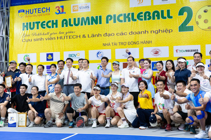 Giải Pickleball giao lưu HUTECH 2026: 189 trận cầu bùng nổ, thắt chặt kết nối cựu sinh viên và doanh nghiệp 299