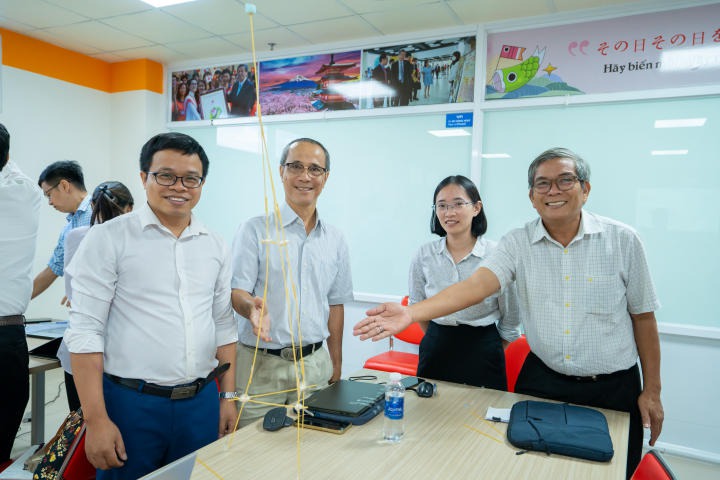 Viện Công nghệ Việt - Nhật tổ chức tập huấn “Tư duy thiết kế dự án” cho đông đảo CB-GV-NV Trường 109