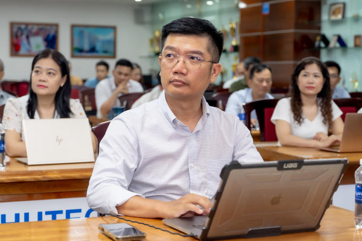 Bồi dưỡng kỹ năng sử dụng AI trong giảng dạy - bước tiến chuyển đổi số tại HUTECH 107