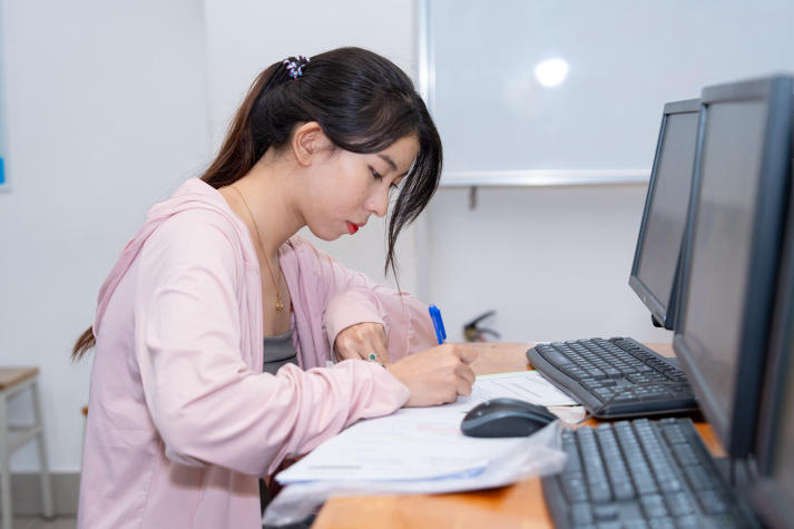 HUTECH tặng ưu đãi 5 triệu đồng cho 1.000 thí sinh nhập học sớm nhất 25