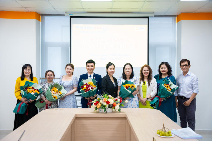 Hội đồng đánh giá luận văn/đề án tốt nghiệp Thạc sĩ ngành Ngôn ngữ Anh: Ghi nhận nhiều đề tài nghiên cứu giàu tính ứng dụng 53